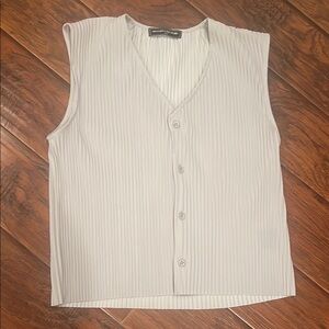 🩶 Grey Sleeveless Vest